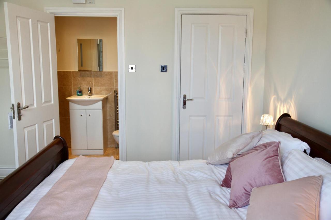 Mostyn Villa Free Private Parking Llandudno Luaran gambar
