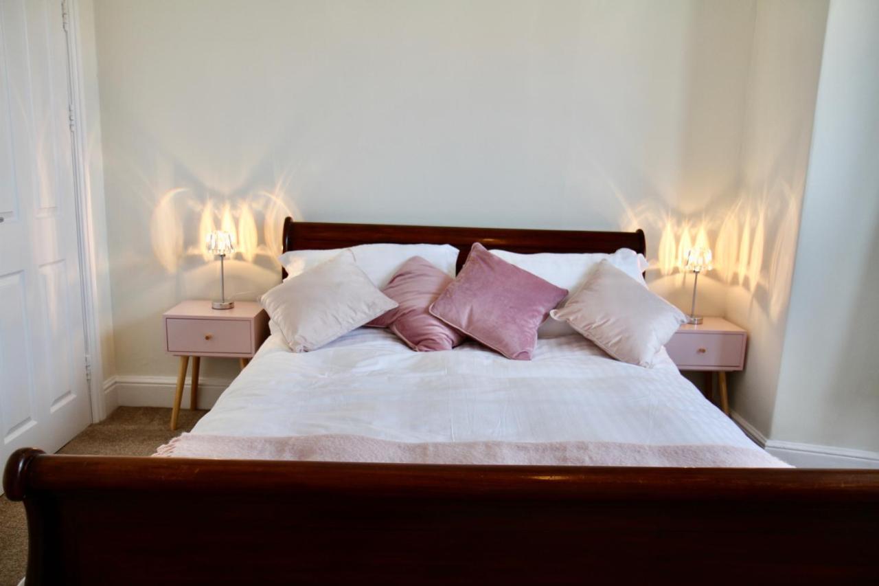 Mostyn Villa Free Private Parking Llandudno Luaran gambar
